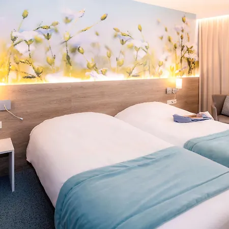 Hotel Mercure Sur 4*