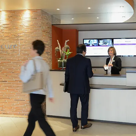 Mercure Sur 4*