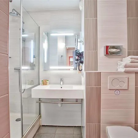 Hotel Mercure Sur 4*
