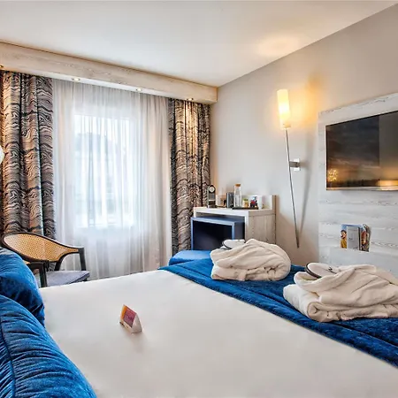 Hotel Mercure Sur 4*