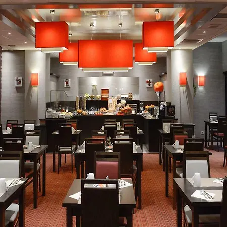 滨海特鲁维尔美居酒店 4*