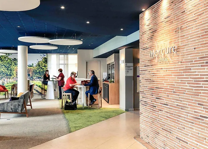 Hotel Mercure Sur 4*